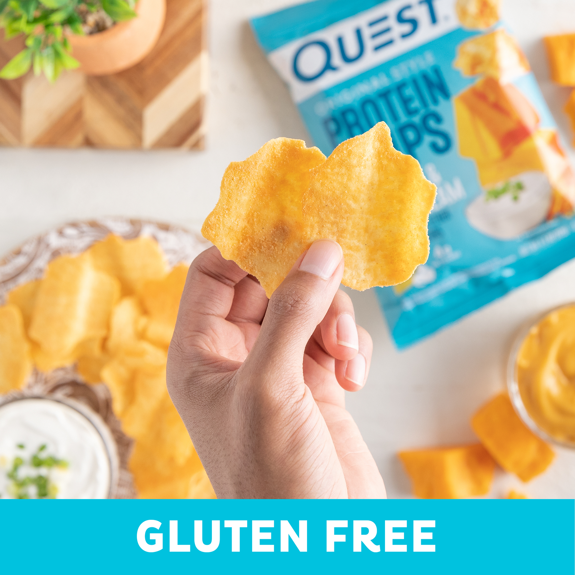cheddar-and-sour-cream-original-style-protein-chips-l4 qst-000296_cheddar-_-sour-cream-original-style-protein-chips_7.2.png