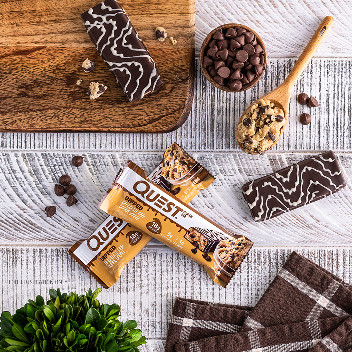 dipped-chocolate-chip-cookie-dough-protein-bar-w7 qst-012268_dipped-chocolate-chip-cookie-dough-protein-bar_7.png